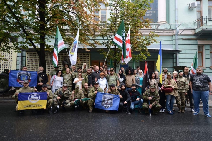 У Києві відкрили пам’ятний стенд загиблому на Донбасі чеченському генералу