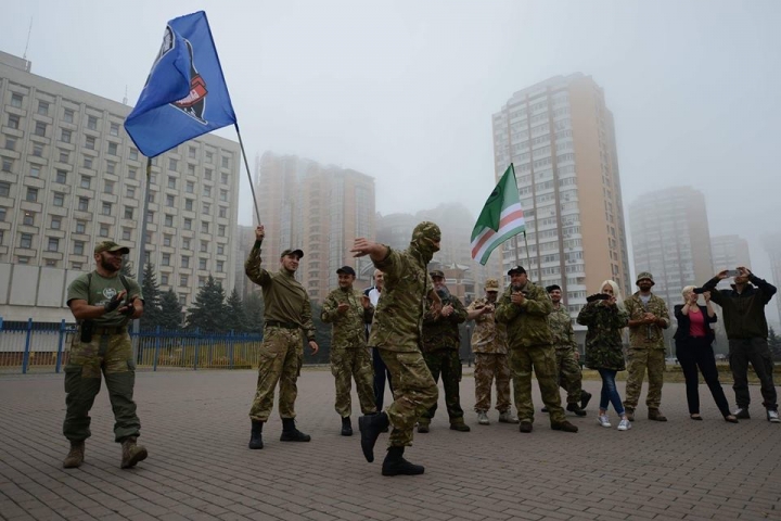У Києві відкрили пам’ятний стенд загиблому на Донбасі чеченському генералу