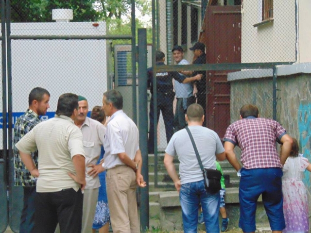Суды продлевают сроки арестов крымскотатарским активистам