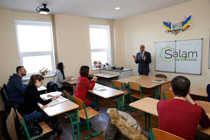 «Салам» приглашает иностранцев на курсы русского языка