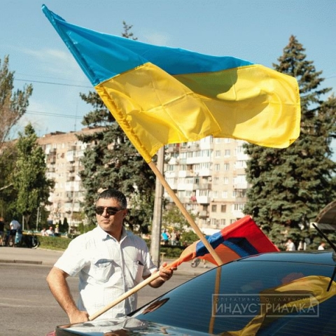 Автопробег «За единую Украину» объединил людей разных национальностей под одним флагом