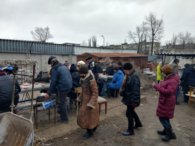 ©️ Военное капелланство мусульман Украины: Северодонецк. Еженедельный обед и раздача одежды бездомным 