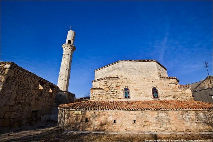 В Крыму мусульманские культовые сооружения находятся под угрозой разрушения