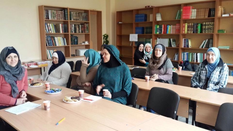 Львовские мусульманки встретят Рамадан, обогатившись знаниями