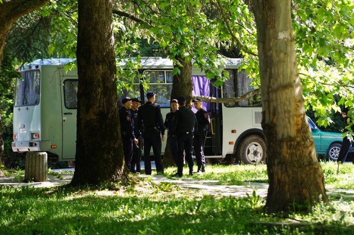 В оккупированном Крыму силовики задержали чтящих память своего народа крымских татар