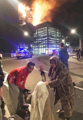  Неспавшие лондонские мусульмане спасали людей от пожара