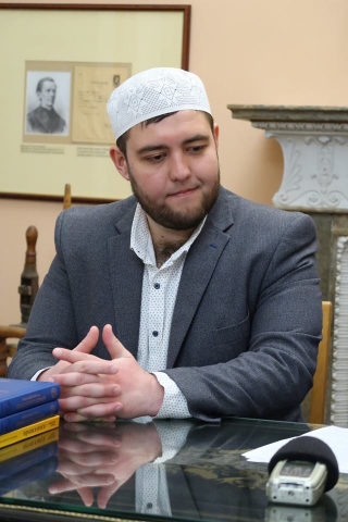 Імам львівської мечеті відповідав на запитання «анкети Пруста»