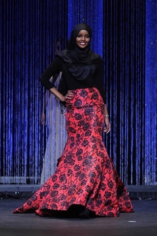 Модель в хиджабе Халима Аден мечтает стать послом ООН