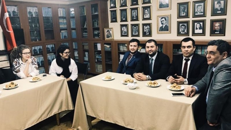 Українські та кримськотатарські активісти знайшли підтримку в Туреччині