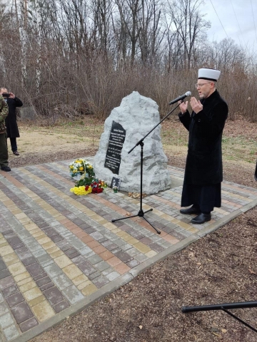 В День достоинства и свободы на месте гибели Амины Окуевой звучала молитва 