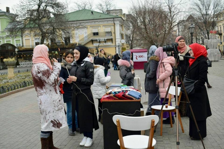  Social Experiment in Odesa Downtown