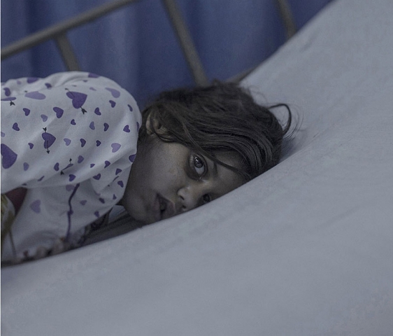 «Де сплять діти»: виставка фотографій, присвячених дітям-біженцям