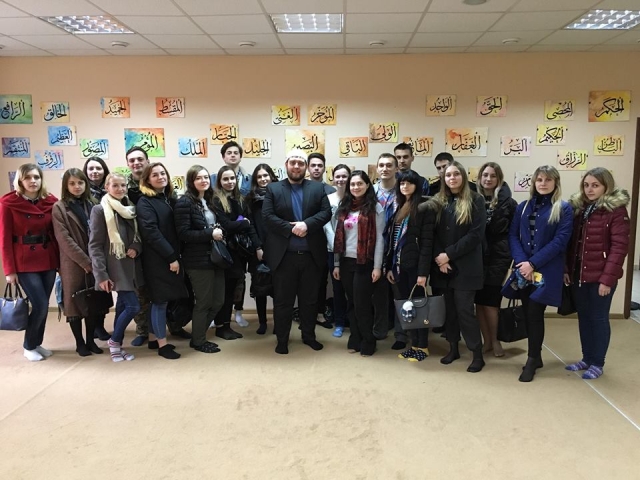 Студенты Львовского университета побывали в ИКЦ им. Мухаммада Асада ©Богдана Сипко/Facebook