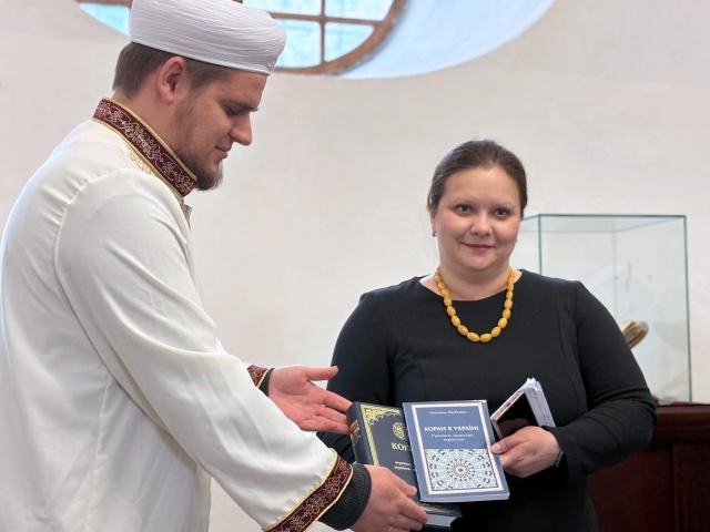 У Золочівському замку відкрилася виставка «Книги, що пережили час. Корани»