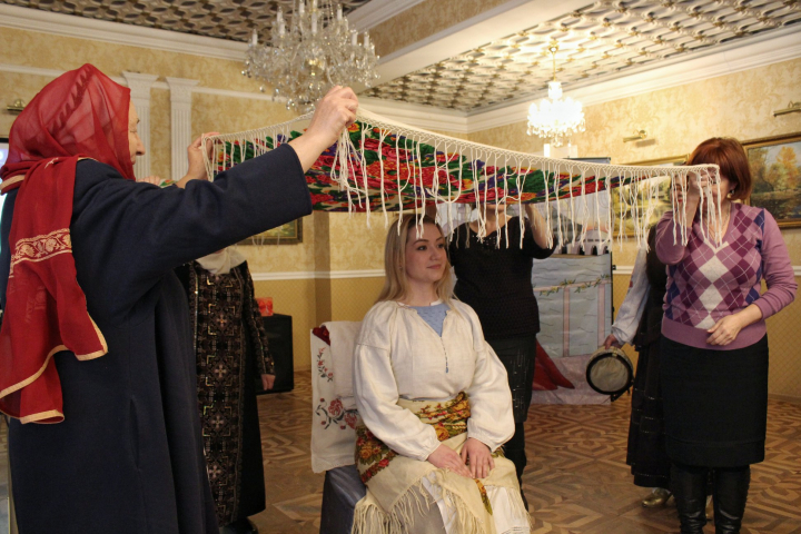  Date, Ukrainian traditions, call to counter xenophobia