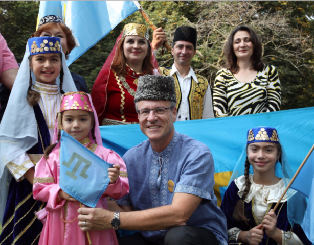 Канадський політик закликає до підтримки кримських татар