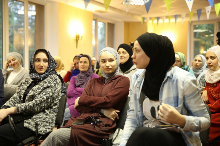 New Muslimahs Camp: Even Non-Muslimahs Asked to Join!