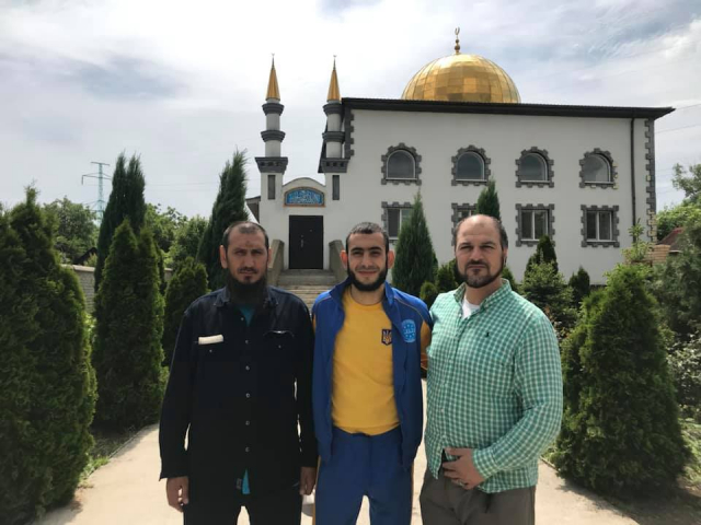 З п’єдесталу пошани — на іфтар: український мусульманин став переможцем в етапі Кубку світу з кікбоксингу