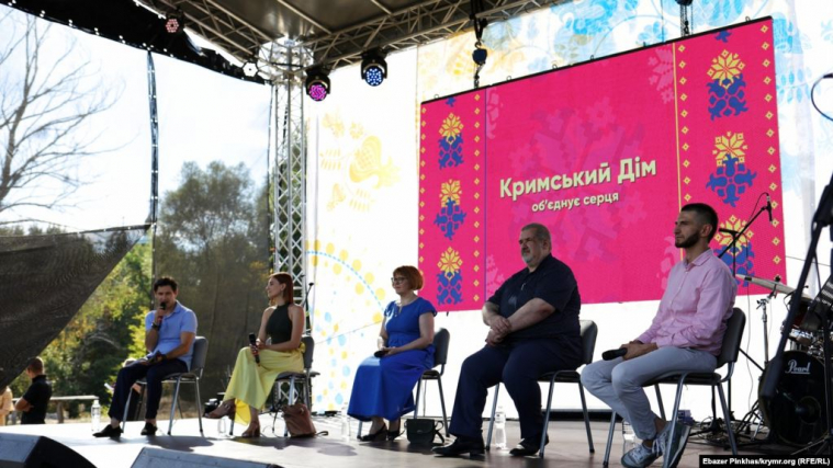 ©Крим. Реалії: 23.08.2020, Національний музей «Пирогів» — Open Air концерт «Кримський дім» об'єднує серця» 