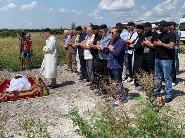 Загиблого під Луганськом Шаміля Румигіна поховали на мусульманському кладовищі Дніпра