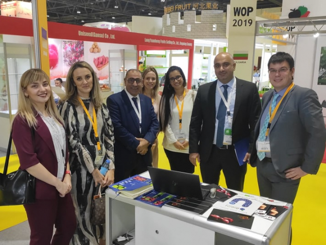 ©️East-Fruit: Украинское ООО «Никдария» (TM iBerry) и Farzana Trading из ОАЭ на выставке WOP Dubai 2019 подписали соглашение о регулярных авиапоставках украинской голубики 