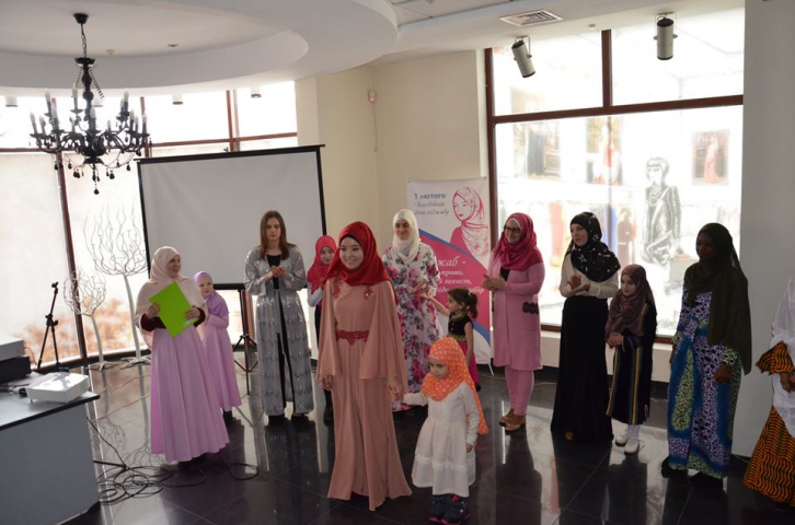 ©️ ИКЦ «Аль-Исра» Винница/Фейсбук: 08.02.2020 г., мероприятие ко Всемирному дню хиджаба. 