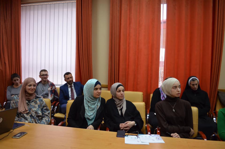 Київські мусульманки взяли участь у «круглому столі» «Роль жінки у збереженні релігійної ідентичності»