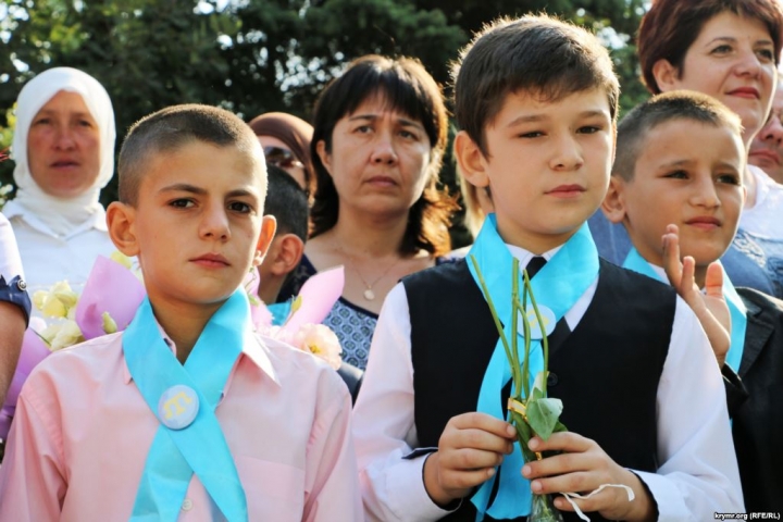 Детей крымских политзаключенных на полуострове запугивают