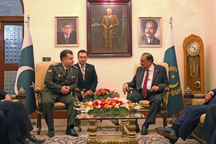 Министр обороны Украины провёл встречу с Президентом Исламской Республики Пакистан