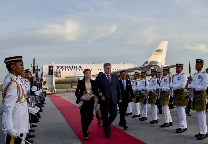 Президент України з офіційним візитом в Малайзії і планує нанести державний візит до Індонезії
