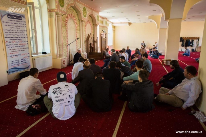 В Исламском культурном центре Киева провели молебен по жертвам Депортации