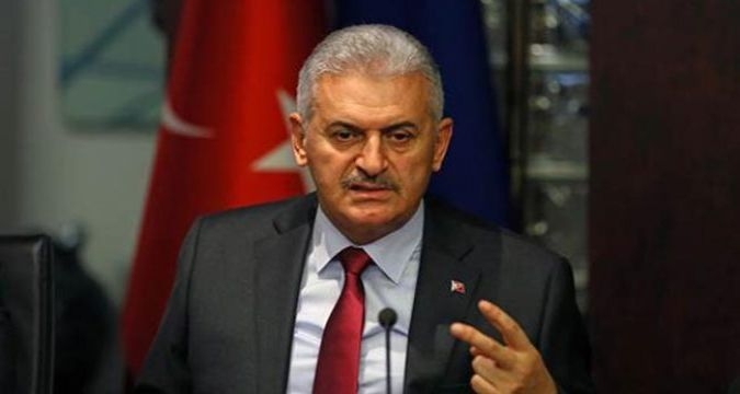 Прем’єр Туреччини відкликав півтори тисячі судових позовів