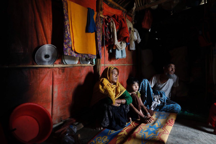 ©ООН/К. М. Асад: Рохинья, пережившие неимоверные страдания в Мьянме, нашли приют в лагере Кокс-Базар в Бангладеш