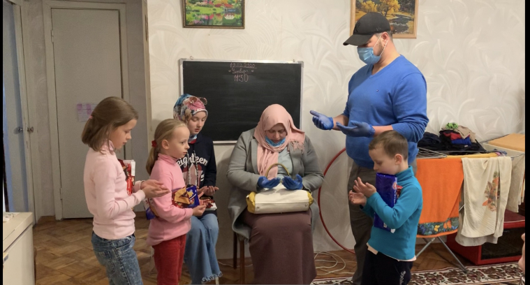 Grocery Packs for the Poor Large Families: Zaporizhzhya Muslims Expand Their Quarantine Benefit
