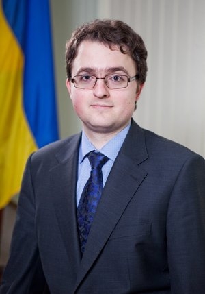 Эксперт по международному гуманитарному праву Антон Кориневич