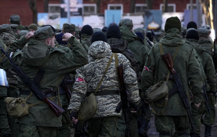 Проблему нехватки солдат Россия пытается решить с помощью мигрантов