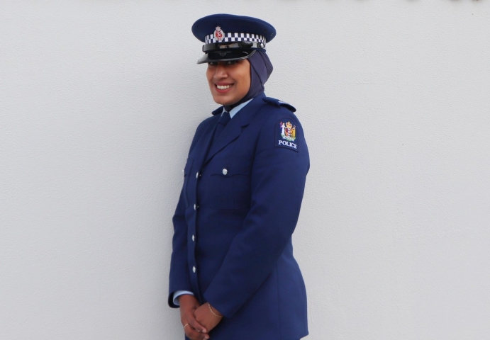 В Великобритании женщины-полицейские, которые носят хиджаб, получили право носить специальную униформу