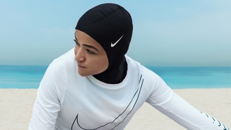 Спортивный хиджаб Nike поступит в продажу весной 2018 года