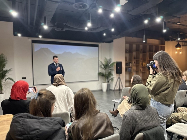 Міжрелігійний форум у Києві об’єднав молодь для діалогу та миру