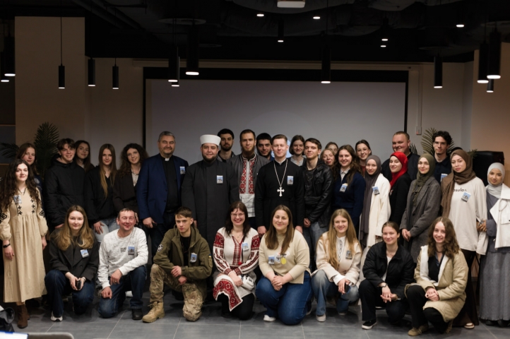 Міжрелігійний форум у Києві об’єднав молодь для діалогу та миру