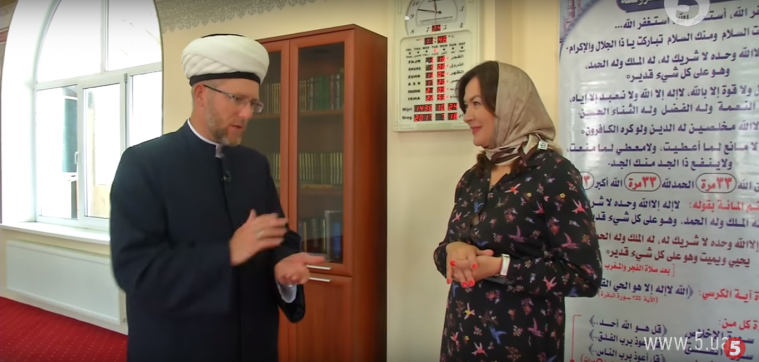  «В кабинетах»: муфтий ДУМУ «Умма» ознакомил телеаудиторию с жизнью мусульманской общины Украины