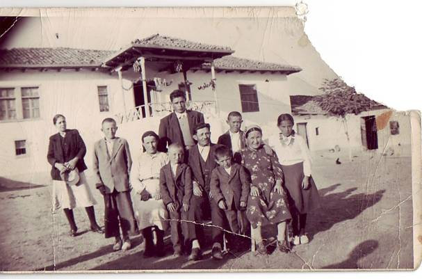 Татарська родина виїхала з Добруджі до Туреччини