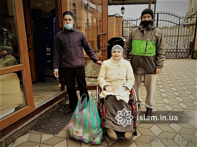 Kyiv Islamic Center helped almost 200 needy families with food parcels