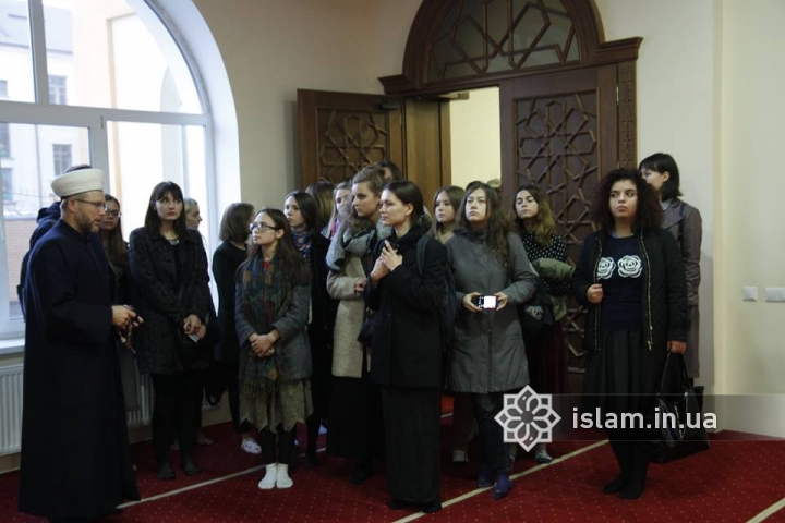 Лекции по исламоведению лучше усваиваются в исламском культурном центре — студенты киевских вузов