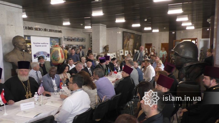 Мусульмани ДУМУ «Умма» взяли участь у роботі «Духовно-культурної платформи»