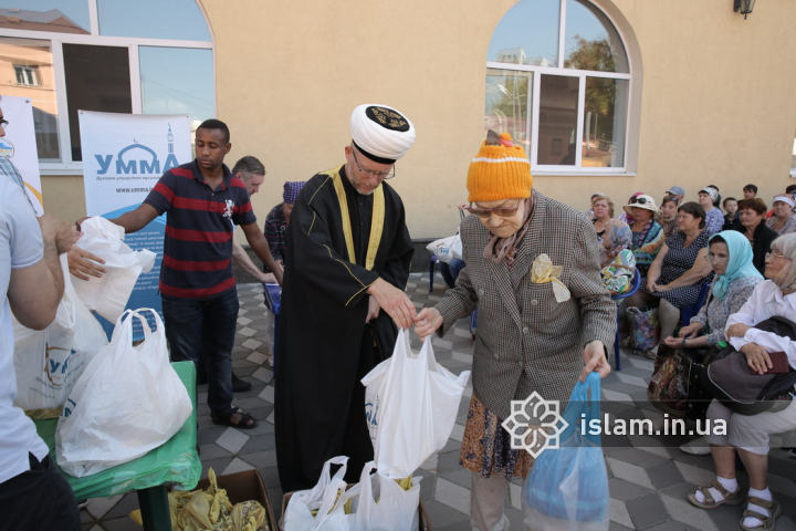Almost 12 Tons of Meat Distributed on Eid al-Adha by Alraid Islamic Centres