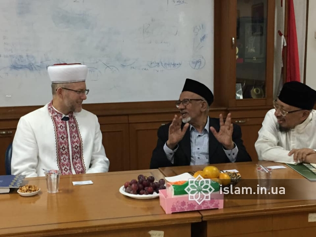 Фейсбук / Саид Исмагилов: Муфтий ДУМУ «Умма» и глава Dewan Da'wah Islamiyah Indonesia. 03.03.2020 г.., Индонезия, Джакарта