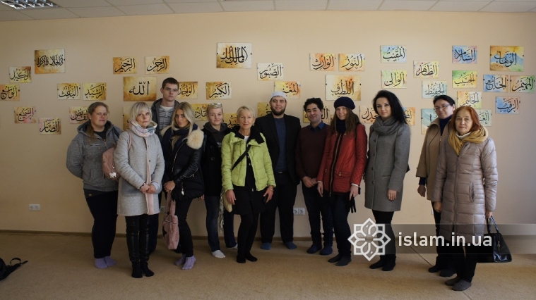  «Всё больше украинцев-немусульман стремится лично познакомиться с последователями Ислама»