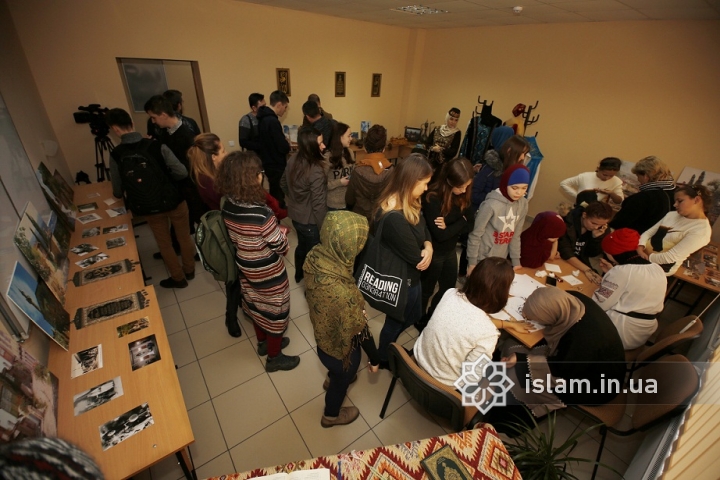 Мусульмани Львова розкрили свої двері для бажаючих познайомитися з ісламською культурою