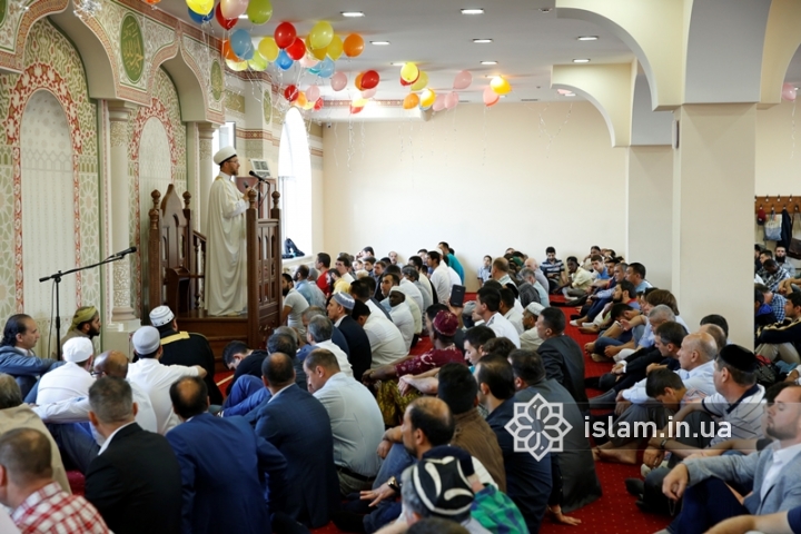 How Ukrainian Muslims in Different Cities Celebrated Eid al-Fitr 